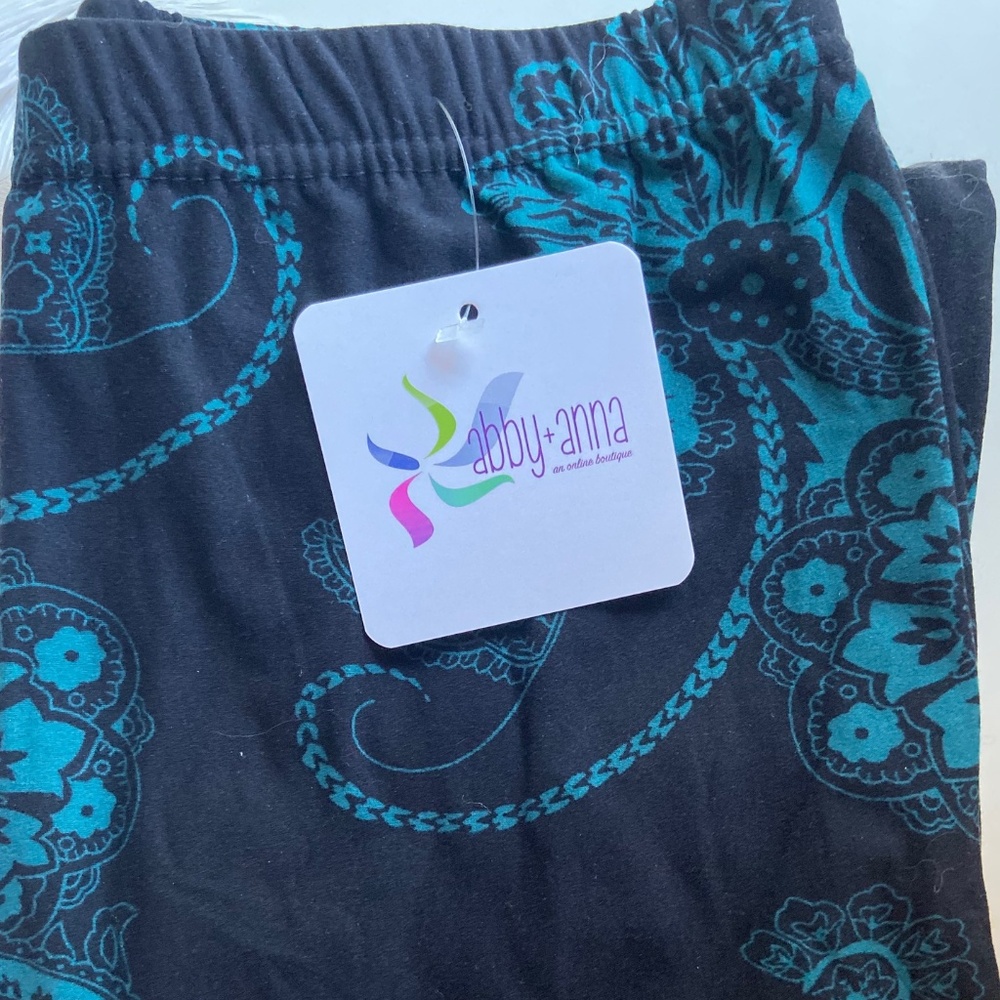 NWT Abby + Anna Leggings - The Jaded - OS